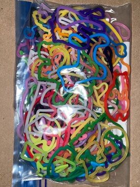 100+ Silly Bandz Random Assortment